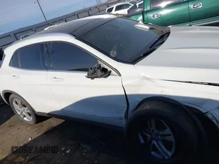 2017 Mercedes-Benz GLA 250 z VIN WDCTG4GB2HJ355212, wystawiony jako IAAI lot #41893327 z przebiegiem 74 078 mil mil oraz . Historia ofert i sprzedaży dostępna na DreamBid. Obrazek 13.