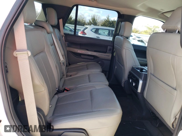 2018 Ford Expedition XLT with VIN 1FMJU1JTXJEA48032, listed as a Copart auction lot 41495425 with Not provided miles and Salvage title. Bid and sale history available at DreamBid. Image 11.
