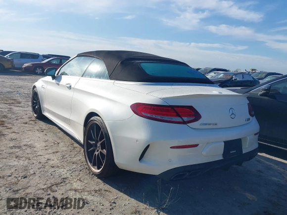 2018 Mercedes-Benz C 63 S AMG with VIN WDDWK8HB6JF622390, listed as a IAAI auction lot 40542462 with Not Provided miles and . Bid and sale history available at carsss.com. Image 3.