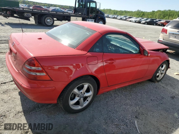 2001 Mercedes-Benz SLK 230/320 с VIN WDBKK65F01F214146, выставлен на аукционе Copart как лот 53469645 с пробегом 88 119 миль миль и Списание • Salvage title. История ставок и продаж доступна на DreamBid. Изображение 3.