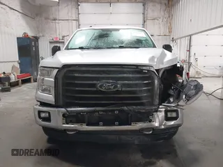 2015 Ford F-150 XLT z VIN 1FTEX1EP7FKE12930, wystawiony jako IAAI lot #42321898 z przebiegiem 59 012 mil mil oraz . Historia ofert i sprzedaży dostępna na DreamBid. Obrazek 12.