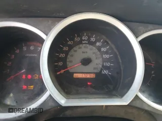 2005 Toyota Tacoma with VIN 5TEPX42N75Z017752, listed as a Copart auction lot 48138325 with 170,760 mi miles and Clean Title. Bid and sale history available at carsss.com. Image 9.