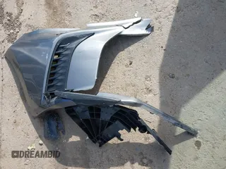 2025 Toyota Camry LE z VIN 4T1DAACK9SU518259, wystawiony jako IAAI lot #42225124 z przebiegiem 222 mil mil oraz . Historia ofert i sprzedaży dostępna na DreamBid. Obrazek 12.