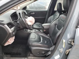 2014 Jeep Cherokee Trailhawk z VIN 1C4PJMBS1EW284275, wystawiony jako Copart lot #80191034 z przebiegiem 105 398 mil mil oraz Szkoda całkowita • Salvage title. Historia ofert i sprzedaży dostępna na DreamBid. Obrazek 7.