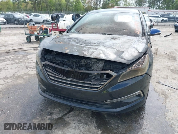 2015 Hyundai Sonata Limited with VIN 5NPE34AF4FH061094, listed as a IAAI auction lot 42044234 with Not Provided miles and . Bid and sale history available at carsss.com. Image 6.