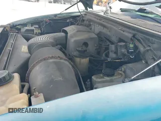 2000 Ford F-150 XL с VIN 2FTRX07LXYCA16892, выставлен на аукционе IAAI как лот 42796624 с пробегом Не указан миль и . История ставок и продаж доступна на DreamBid. Изображение 12.