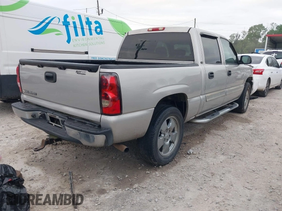 2007 Chevrolet Silverado 1500 LS with VIN 2GCEC13VX71117920, listed as a IAAI auction lot 42005890 with 341,628 mi miles and . Bid and sale history available at DreamBid. Image 4.