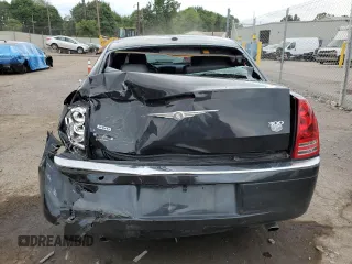 2009 Chrysler 300 z VIN 2C3KK63T39H629020, wystawiony jako Copart lot #65266734 z przebiegiem 175 591 mil mil oraz Szkoda całkowita • Salvage title. Historia ofert i sprzedaży dostępna na DreamBid. Obrazek 6.