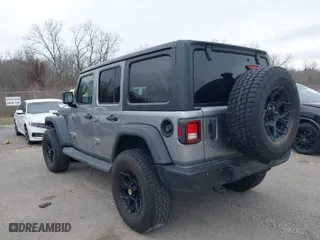 2019 Jeep Wrangler Unlimited Sport with VIN 1C4HJXDG4KW518726, listed as a IAAI auction lot 41597892 with 68,842 mi miles. Bid and sale history available at carsss.com. Image 3.