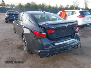 2021 Nissan Altima SV with VIN 1N4BL4DV5MN410885, listed as a IAAI auction lot 41809083 with 61,362 mi miles and . Bid and sale history available at DreamBid. Image 3.