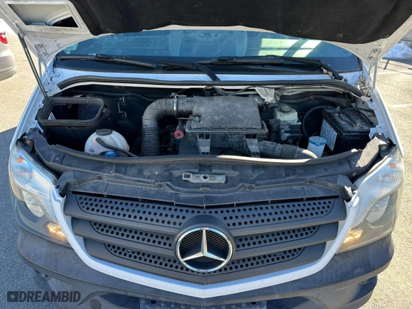 2015 Mercedes-Benz Sprinter Cargo Vans EXT with VIN WD3PE8DC3FP113003, listed as a Copart auction lot 44385355 with 114,108 mi miles and Clean Title. Bid and sale history available at carsss.com. Image 6.