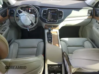 2020 Volvo XC90 Inscription with VIN YV4A221L4L1560943, listed as a Copart auction lot 76095854 with 46,931 mi miles and Salvage title. Bid and sale history available at DreamBid. Image 8.