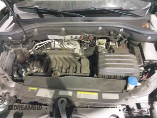 2022 Volkswagen Atlas SEL Premium R-Line with VIN 1V2FE2CAXNC204546, listed as a IAAI auction lot 41124737 with 51,226 mi miles and . Bid and sale history available at DreamBid. Image 10.