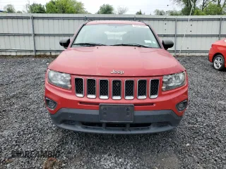 2017 Jeep Compass Sport SE z VIN 1C4NJDBB5HD128215, wystawiony jako Copart lot #60210685 z przebiegiem 95 943 mil mil oraz Szkoda całkowita • Salvage title. Historia ofert i sprzedaży dostępna na DreamBid. Obrazek 5.