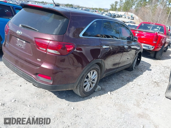 2020 Kia Sorento LX with VIN 5XYPG4A36LG641971, listed as a IAAI auction lot 41628259 with 108,717 mi miles. Bid and sale history available at carsss.com. Image 4.