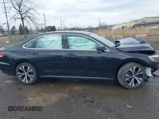 2021 Volkswagen Passat SE z VIN 1VWSA7A36MC014185, wystawiony jako IAAI lot #41915701 z przebiegiem 175 043 mil mil oraz . Historia ofert i sprzedaży dostępna na DreamBid. Obrazek 13.