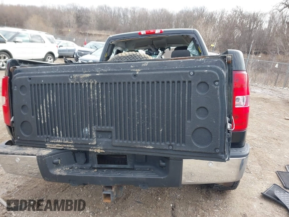 2011 Chevrolet Silverado 1500 LT with VIN 1GCRKSE36BZ449181, listed as a IAAI auction lot 41888125 with 206,286 mi miles and . Bid and sale history available at DreamBid. Image 16.