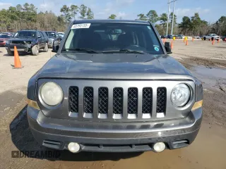 2013 Jeep Patriot Latitude with VIN 1C4NJPFA3DD168869, listed as a Copart auction lot 43795155 with 216,946 mi miles and Clean Title. Bid and sale history available at carsss.com. Image 5.