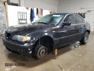 2004 BMW 3 Series 330xi with VIN WBAEW53434PN32952, listed as a Copart auction lot 44027245 with 128,785 mi miles and Salvage Title. Bid and sale history available at carsss.com. Image 1.