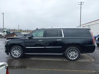 2018 Cadillac Escalade ESV Luxury z VIN 1GYS4HKJ2JR179215, wystawiony jako IAAI lot #41969880 z przebiegiem 45 262 mil mil oraz . Historia ofert i sprzedaży dostępna na DreamBid. Obrazek 14.