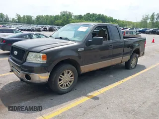 2006 Ford F-150 XLT z VIN 1FTPX145X6NA17017, wystawiony jako IAAI lot #42412659 z przebiegiem 218 939 mil mil oraz . Historia ofert i sprzedaży dostępna na DreamBid. Obrazek 2.