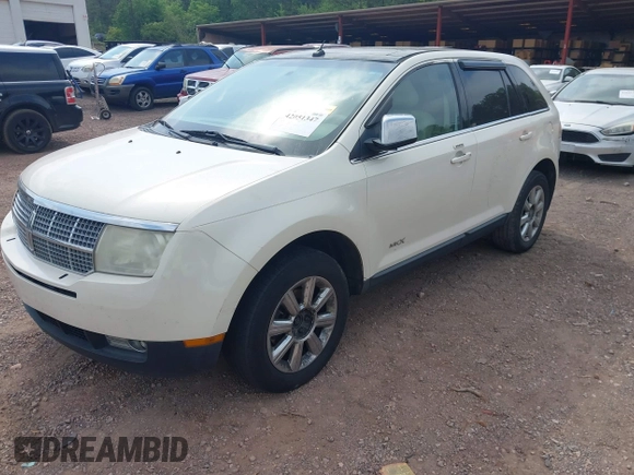 2007 Lincoln MKX with VIN 2LMDU68C87BJ31385, listed as a IAAI auction lot 42051347 with 279,933 mi miles and . Bid and sale history available at DreamBid. Image 2.