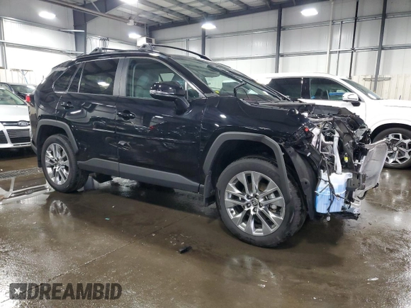 2024 Toyota RAV4 XLE Premium z VIN 2T3A1RFV0RC481791, wystawiony jako Copart lot #59015185 z przebiegiem 9 383 mil mil oraz Szkoda całkowita • Salvage title. Historia ofert i sprzedaży dostępna na DreamBid. Obrazek 4.