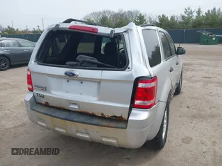 2011 Ford Escape XLT с VIN 1FMCU9D77BKC38802, выставлен на аукционе IAAI как лот 42012798 с пробегом 249 489 миль миль и . История ставок и продаж доступна на DreamBid. Изображение 4.
