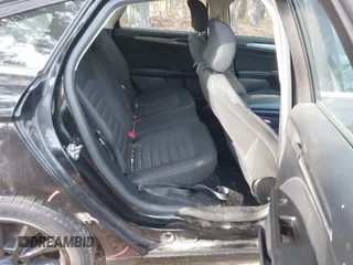 2017 Ford Fusion SE with VIN 3FA6P0HD4HR274977, listed as a IAAI auction lot 40722867 with 108,470 mi miles. Bid and sale history available at carsss.com. Image 8.
