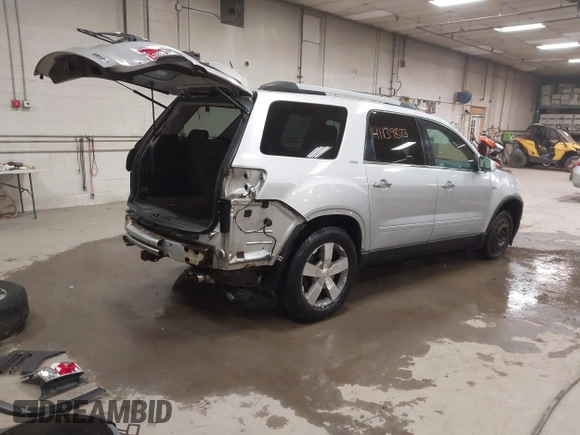 2011 GMC Acadia SLT1 with VIN 1GKKVRED3BJ411906, listed as a IAAI auction lot 41139873 with 197,267 mi miles. Bid and sale history available at carsss.com. Image 4.