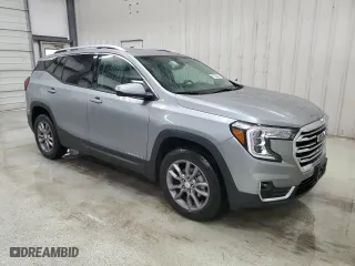 2024 GMC Terrain SLT with VIN 3GKALVEGXRL284918, listed as a Copart auction lot 50887635 with 8,304 mi miles and Clean Title. Bid and sale history available at carsss.com. Image 4.
