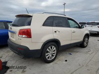 2011 Kia Sorento EX with VIN 5XYKUDA29BG103855, listed as a Copart auction lot 83255934 with 312,649 mi miles and Clean Title. Bid and sale history available at carsss.com. Image 3.