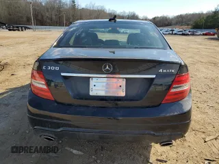 2013 Mercedes-Benz C 300 Sport с VIN WDDGF8AB0DR273278, выставлен на аукционе Copart как лот 46978945 с пробегом 50 400 миль миль и Списание • Salvage title. История ставок и продаж доступна на DreamBid. Изображение 6.