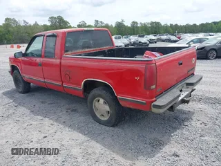 1998 Chevrolet Silverado 1500 with VIN 1GCEK19R2WR141583, listed as a IAAI auction lot 42078415 with 336,542 mi miles and . Bid and sale history available at DreamBid. Image 3.