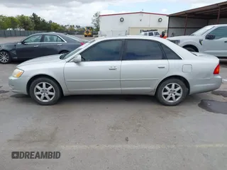 2001 Toyota Avalon XL with VIN 4T1BF28B11U183312, listed as a IAAI auction lot 42185284 with 319,027 mi miles and . Bid and sale history available at DreamBid. Image 14.