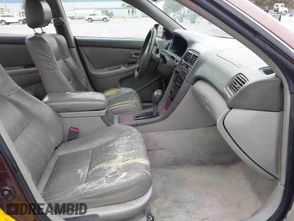 2001 Lexus ES 300 with VIN JT8BF28G310340604, listed as a IAAI auction lot 42113774 with 260,303 mi miles and . Bid and sale history available at DreamBid. Image 5.