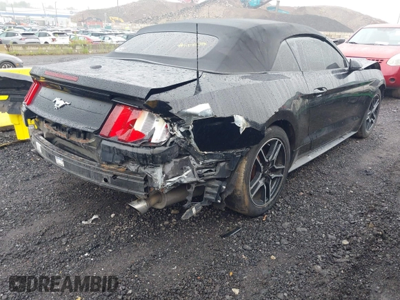 2020 Ford Mustang EcoBoost z VIN 1FATP8UH7L5131625, wystawiony jako IAAI lot #42295906 z przebiegiem 74 572 mil mil oraz . Historia ofert i sprzedaży dostępna na DreamBid. Obrazek 4.
