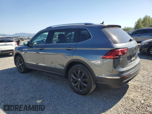 2024 Volkswagen Tiguan SE with VIN 3VV3B7AX2RM043794, listed as a Copart auction lot 65061275 with 40,033 mi miles and Clean title. Bid and sale history available at DreamBid. Image 2.