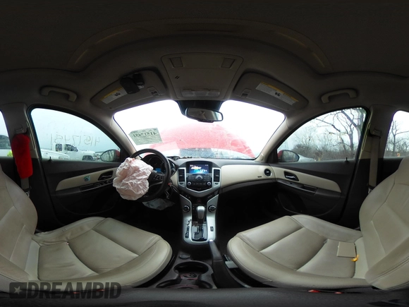 2014 Chevrolet Cruze 2LT z VIN 1G1PE5SB3E7278295, wystawiony jako IAAI lot #41517451 z przebiegiem 95 085 mil mil oraz . Historia ofert i sprzedaży dostępna na DreamBid. Obrazek 18.