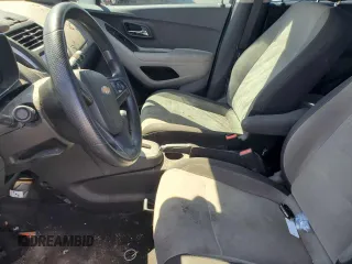 2016 Chevrolet Trax LS with VIN 3GNCJKSBXGL278915, listed as a Copart auction lot 84022104 with 82,341 mi miles and Clean Title. Bid and sale history available at carsss.com. Image 5.