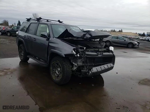 2022 Toyota 4Runner TRD Off Road Premium with VIN JTERU5JRXN6024912, listed as a Copart auction lot 45607305 with 40,644 mi miles and Salvage Title. Bid and sale history available at carsss.com. Image 10.