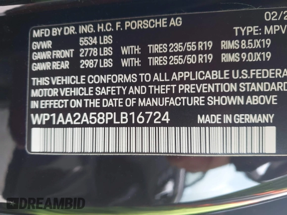 2023 Porsche Macan with VIN WP1AA2A58PLB16724, listed as a IAAI auction lot 41938233 with 19,660 mi miles. Bid and sale history available at carsss.com. Image 9.