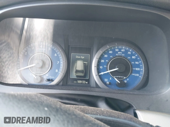 2020 Toyota Sienna LE с VIN 5TDJZ3DC4LS237544, выставлен на аукционе IAAI как лот 41701471 с пробегом 109 133 миль миль и . История ставок и продаж доступна на DreamBid. Изображение 7.