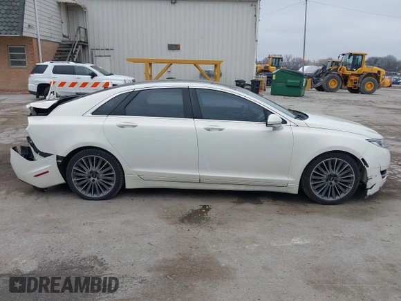 2013 Lincoln MKZ z VIN 3LN6L2GK9DR811737, wystawiony jako IAAI lot #42011896 z przebiegiem 100 669 mil mil oraz . Historia ofert i sprzedaży dostępna na DreamBid. Obrazek 14.
