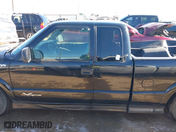 2001 Chevrolet S-10 LS with VIN 1GCCS19W718230397, listed as a IAAI auction lot 41293765 with 151,578 mi miles and . Bid and sale history available at DreamBid. Image 14.
