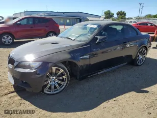 2011 BMW M3 with VIN WBSDX9C55BE584208, listed as a Copart auction lot 67517364 with 112,099 mi miles and Salvage Title. Bid and sale history available at carsss.com. Image 1.