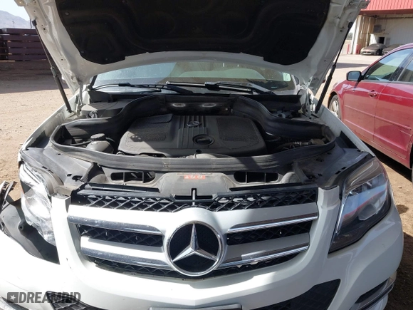 2014 Mercedes-Benz GLK-Class GLK 250 BlueTEC with VIN WDCGG0EB5EG310304, listed as a IAAI auction lot 41908998 with 1 mi miles. Bid and sale history available at carsss.com. Image 10.