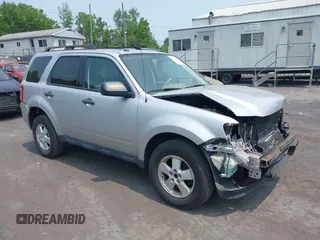 2011 Ford Escape XLT с VIN 1FMCU9D74BKA90754, выставлен на аукционе IAAI как лот 42424913 с пробегом 116 201 миль миль и . История ставок и продаж доступна на DreamBid. Изображение 1.
