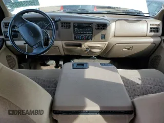 1999 Ford F-350 XL z VIN 1FTSW31F9XED90671, wystawiony jako Copart lot #50234035 z przebiegiem 164 705 mil mil oraz Szkoda całkowita • Salvage title. Historia ofert i sprzedaży dostępna na DreamBid. Obrazek 8.