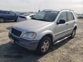 1998 Mercedes-Benz M-Class with VIN 4JGAB54E0WA044970, listed as a Copart auction lot 43999014 with 246,354 mi miles and Clean Title. Bid and sale history available at carsss.com. Image 1.